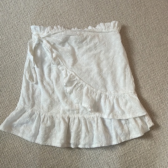 White Skirt - Picture 2 of 2